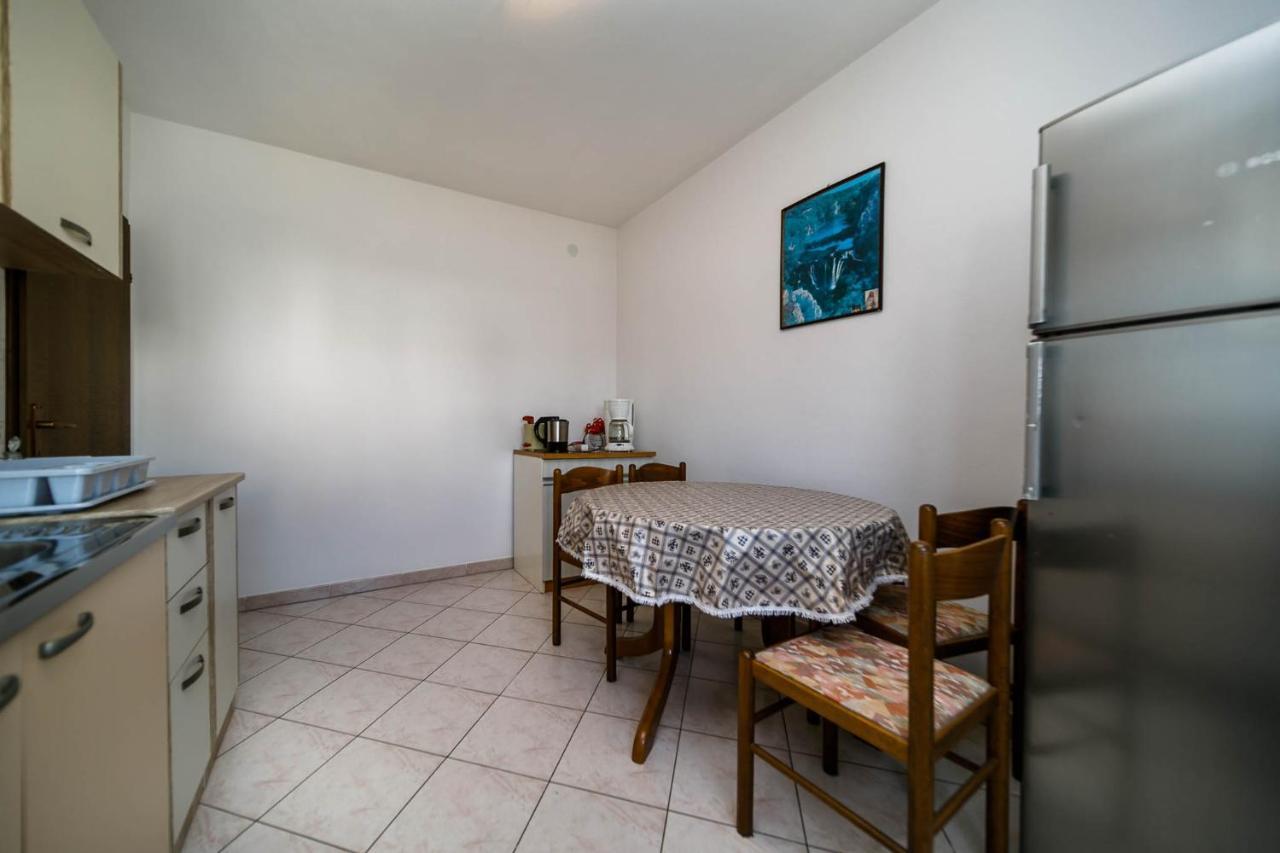 Apartments Mate Balote 54 Krk Εξωτερικό φωτογραφία