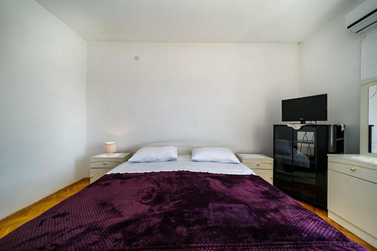 Apartments Mate Balote 54 Krk Εξωτερικό φωτογραφία