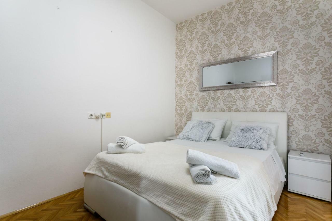 Apartments Mate Balote 54 Krk Εξωτερικό φωτογραφία