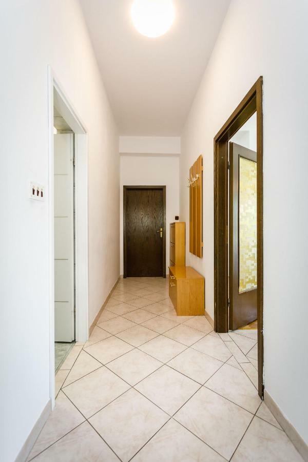 Apartments Mate Balote 54 Krk Εξωτερικό φωτογραφία