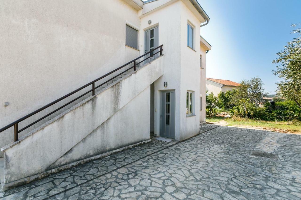Apartments Mate Balote 54 Krk Εξωτερικό φωτογραφία